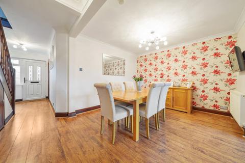 7 Newcroft Close, Uxbridge, UB8 3RH