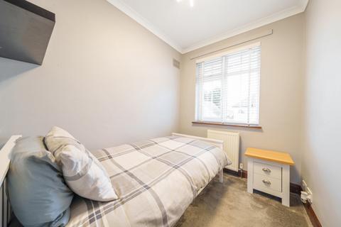 7 Newcroft Close, Uxbridge, UB8 3RH
