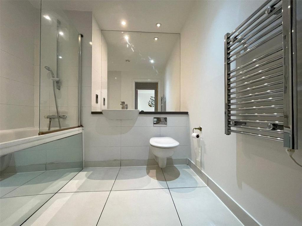 Apartment in London - View 5