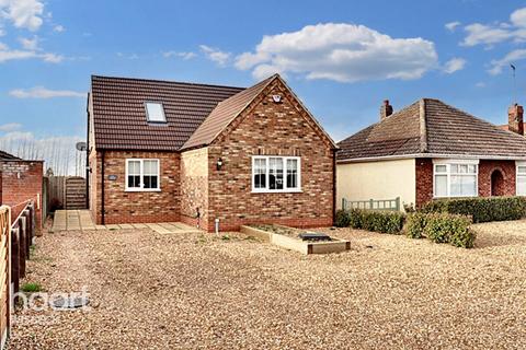 3 bedroom chalet for sale, Croft Road, Upwell