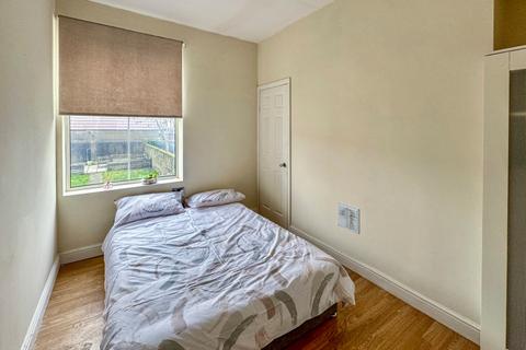 1 bedroom flat for sale, Burch Road, Northfleet, Gravesend, Kent, DA11