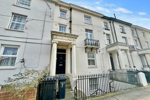1 bedroom flat for sale - Burch Road, Northfleet, Gravesend, Kent, DA11