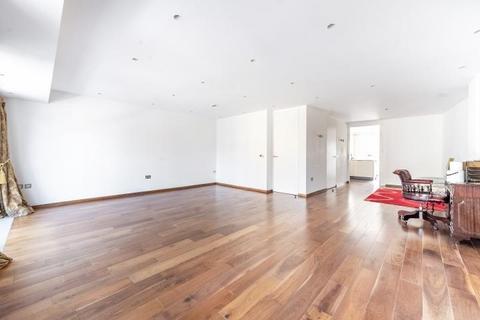 3 bedroom flat for sale, Flat 4, 7-11 Longmoore Street, London, SW1V 1JH