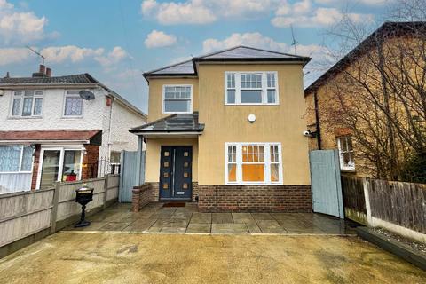 115a Shepherds Hill, Romford, RM3 0NP