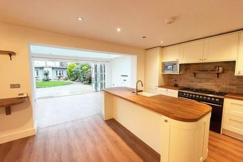 115a Shepherds Hill, Romford, RM3 0NP