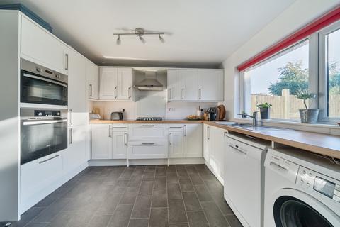 8 Cadbury Square, Congresbury, Bristol, BS49 5HW