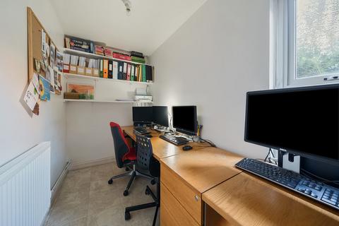 8 Cadbury Square, Congresbury, Bristol, BS49 5HW