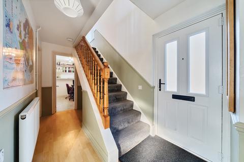 8 Cadbury Square, Congresbury, Bristol, BS49 5HW