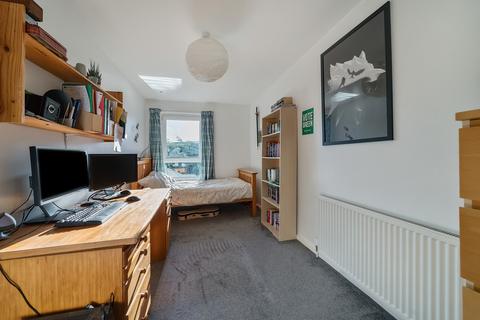 8 Cadbury Square, Congresbury, Bristol, BS49 5HW
