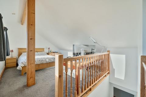 8 Cadbury Square, Congresbury, Bristol, BS49 5HW