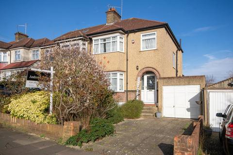 606 Rayners Lane, Pinner, HA5 5HT