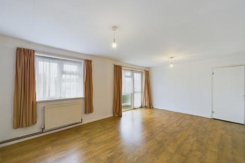 2 bedroom flat for sale - REDHILL