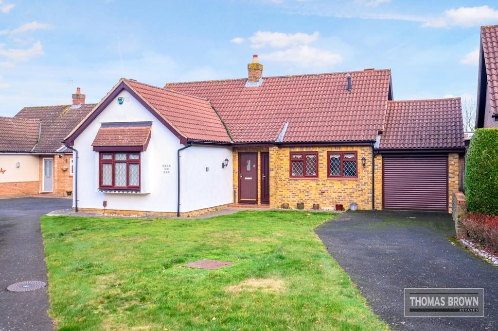 Harrow Gardens, Orpington 3 bed detached bungalow for sale £725,000