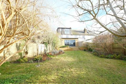4 Ash Road, Orpington, BR6 6AZ