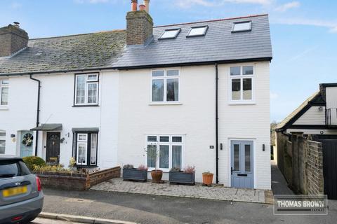 4 Ash Road, Orpington, BR6 6AZ