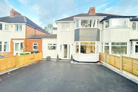 3 bedroom semi-detached house for sale, Stroud Road, Shirley
