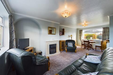 39 Deepmore Close, Alrewas, Burton-on-trent, DE13 7AY