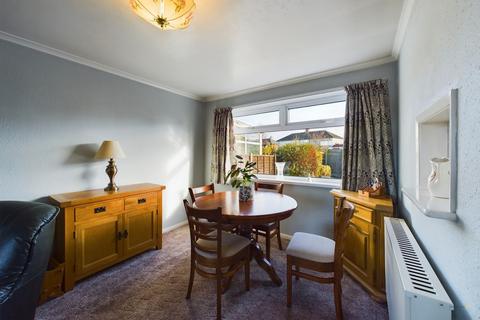 39 Deepmore Close, Alrewas, Burton-on-trent, DE13 7AY