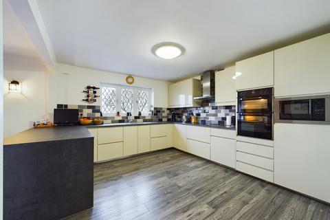 4 bedroom detached house for sale, Bretby Lane, Bretby