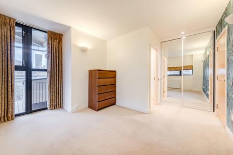 2 bedroom flat for sale, Ocean Wharf, 60 Westferry Road, London