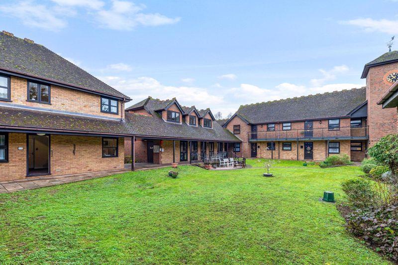Clarendon Mews, Bexley 2 bed apartment for sale £285,000