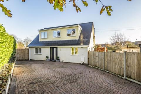 3 bedroom detached house for sale, Forge Lane, Whitfield