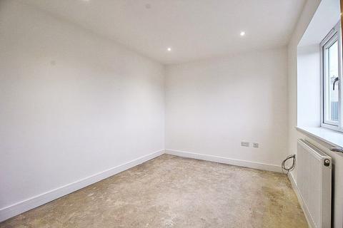 1a Cotwall End Road, Dudley, DY3 3ER