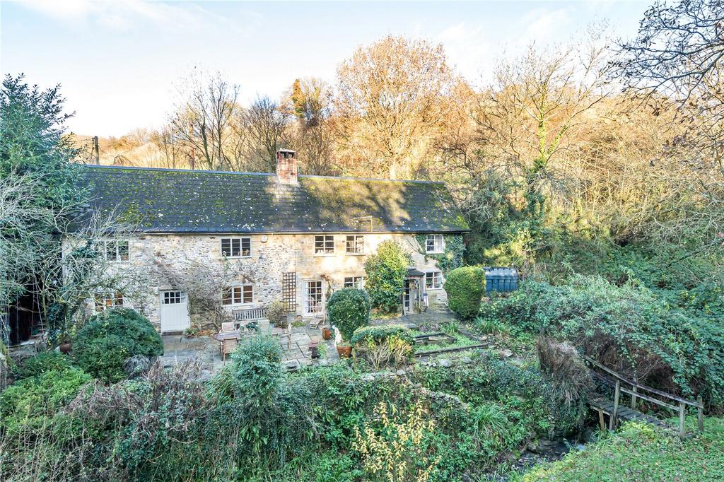 Membury, Axminster, Devon, EX13 3 bed detached house for sale £650,000