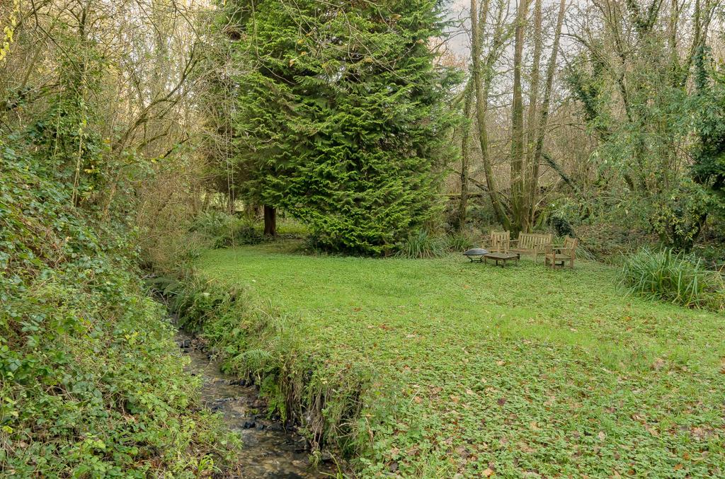 Membury, Axminster, Devon, EX13 3 bed detached house for sale £650,000