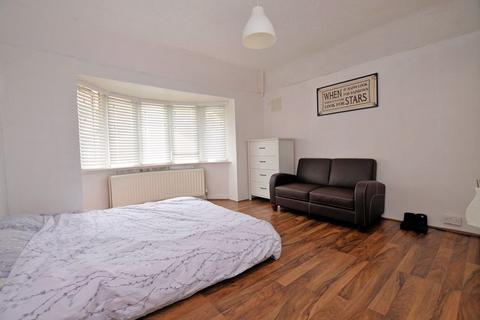 22 Edward Road, Oldbury, B68 0LY