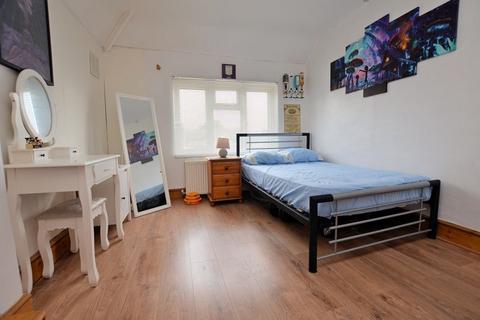22 Edward Road, Oldbury, B68 0LY