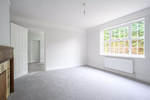 4 bedroom semi-detached house for sale, St. Nicholas Avenue, Bookham