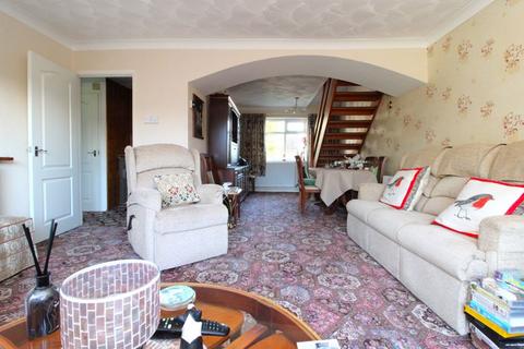 8 Knoll Croft, Walsall, WS9 8LR