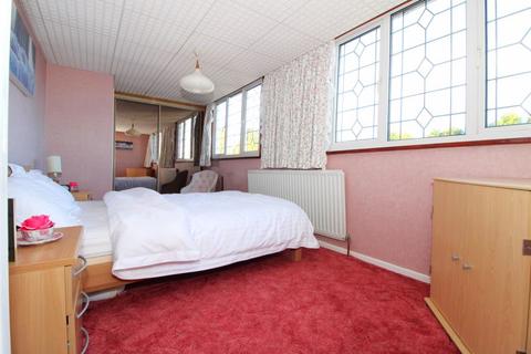 8 Knoll Croft, Walsall, WS9 8LR