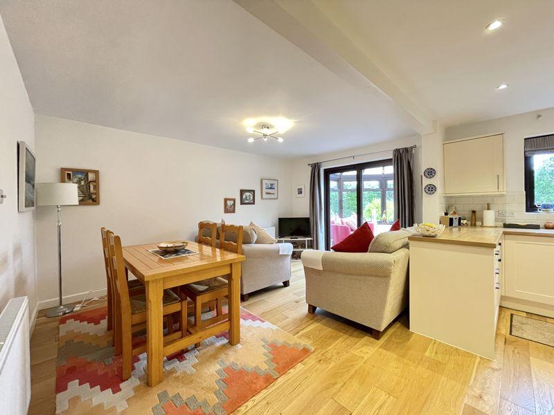 Kitchen / Dining /