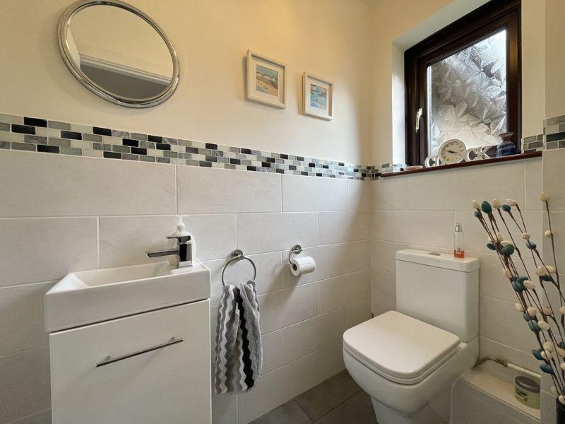 Cloakroom / WC