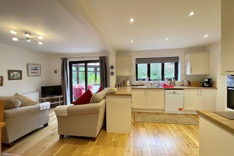11 Epworth Close, Truro, TR1 1UP