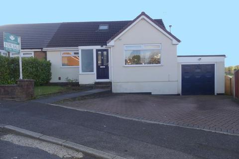 18 Clough Road, Shaw, Oldham, OL2 8QD