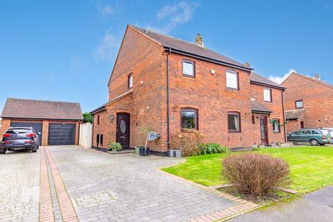 7 Willow Mead, Bournemouth, BH8 0AF