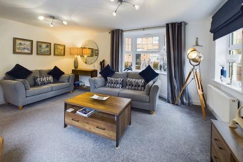 4 bedroom detached house for sale, Coopers Way, Llanfoist, Abergavenny