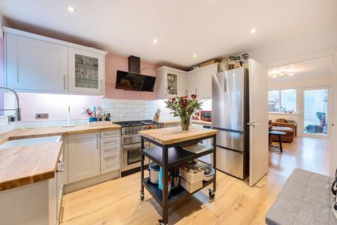 93 Chipstead Valley Road, Coulsdon, CR5 3BP