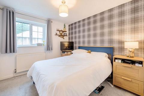 93 Chipstead Valley Road, Coulsdon, CR5 3BP
