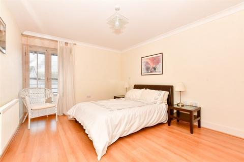 2 bedroom flat for sale, Horsebridge Road, Whitstable, Kent