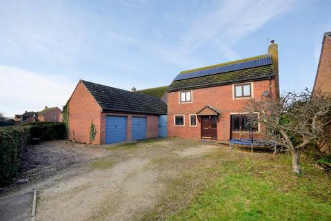 4 bedroom detached house for sale - The Close, Bulkington, Devizes, Wiltshire, SN10 1SR