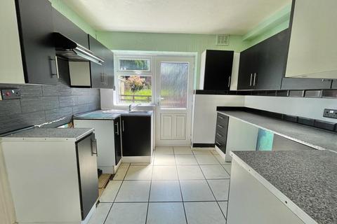 3 bedroom terraced house to rent, Friar Park Road, Friar Park, Wednesbury, West Midlands, WS10 0LB