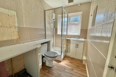 3 bedroom terraced house to rent, Friar Park Road, Friar Park, Wednesbury, West Midlands, WS10 0LB
