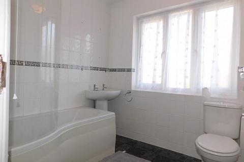 1 bedroom in a house share to rent - Northbrook Close,