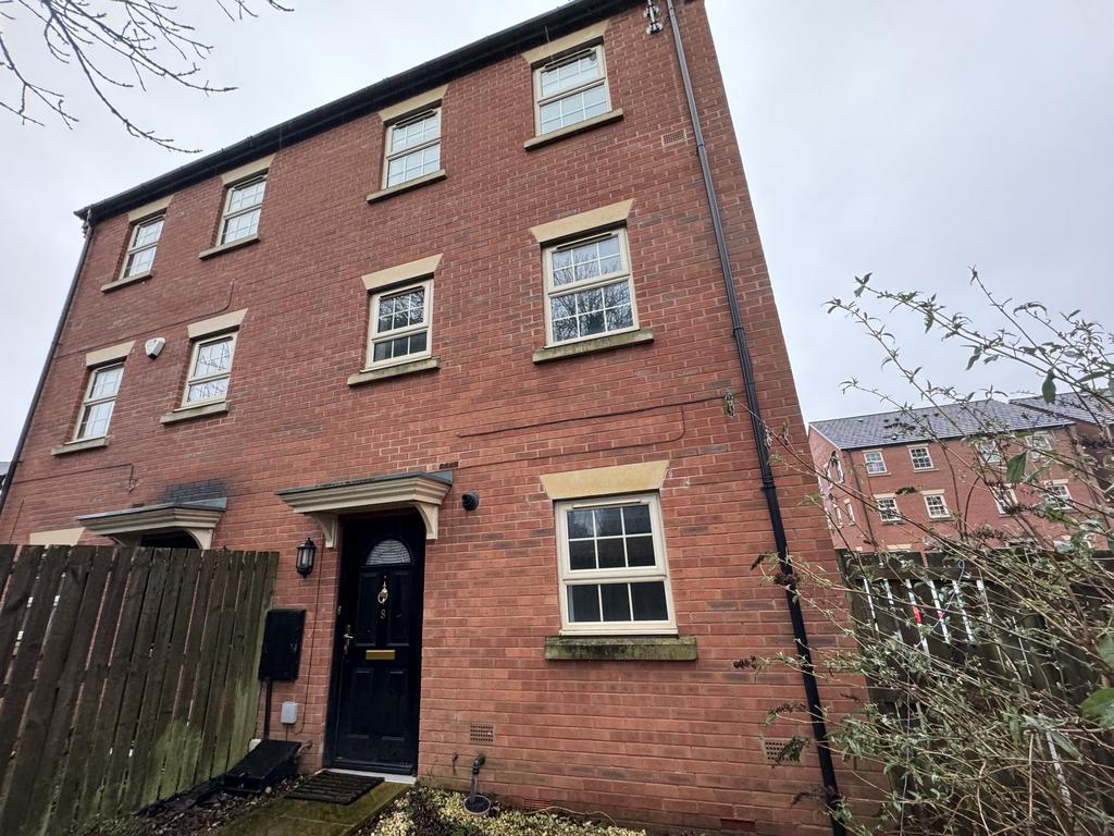 Towpath Way, Spondon, DE21 2 bed townhouse £795 pcm (£183 pw)