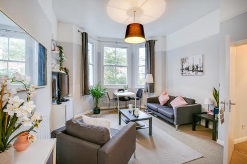 1 bedroom flat to rent, Sinclair Gardens, W14