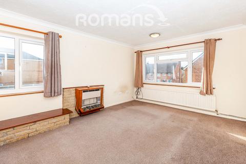 2 bedroom maisonette to rent, Wylands Road, Langley